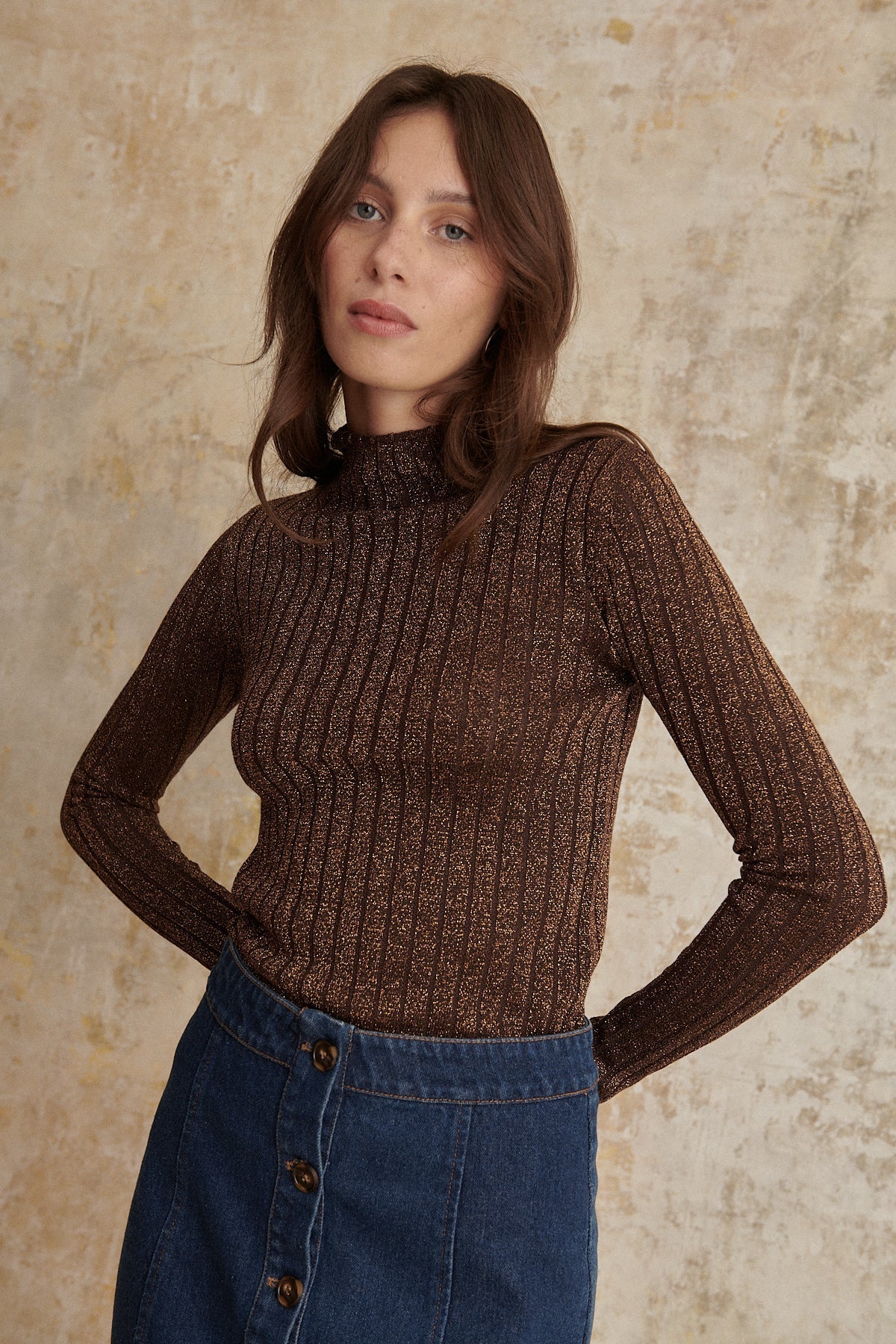 Pull à lurex avec col montant femme pull manches longues marron coupe droite