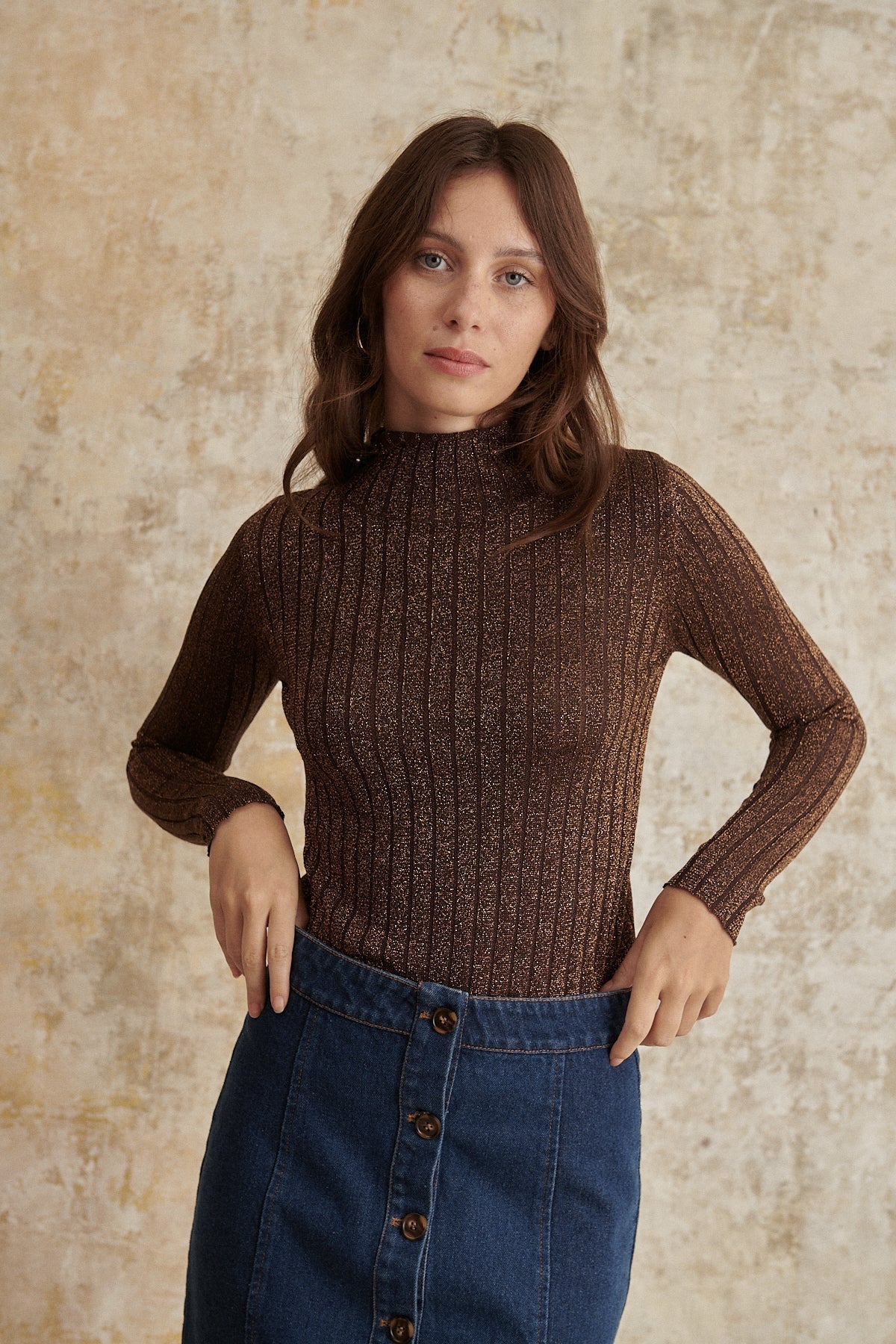 Pull à lurex avec col montant femme pull manches longues marron coupe droite