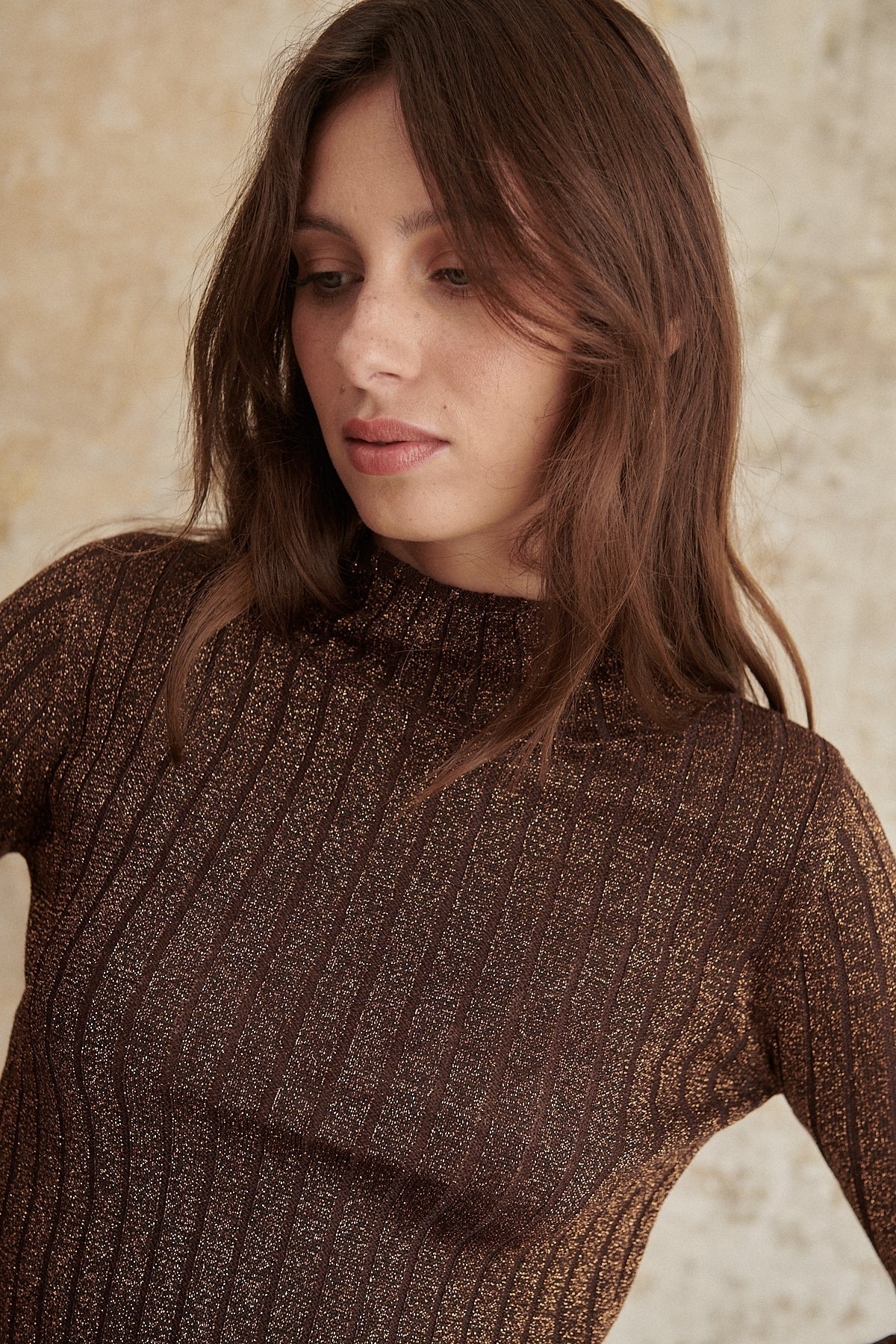 Pull à lurex avec col montant femme pull manches longues marron coupe droite