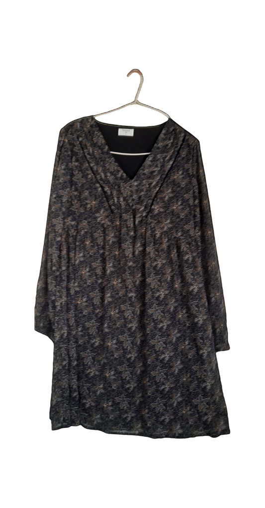 robe noire fluide imprimée fleuri bleu et or